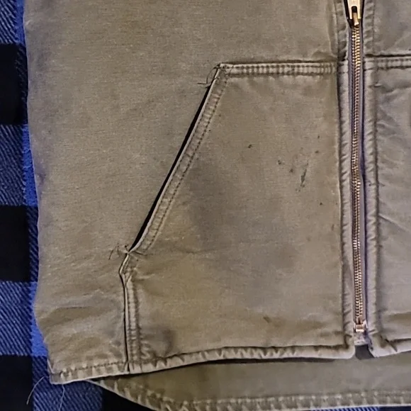 Vintage. Carhartt. USA Components. Zip Vest. Fleece-lined.  Men's size LT - Picture 3 of 16